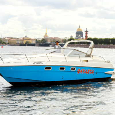 Лето в Санкт-Петербурге: Фетакса создала «греческий» водный маршрут